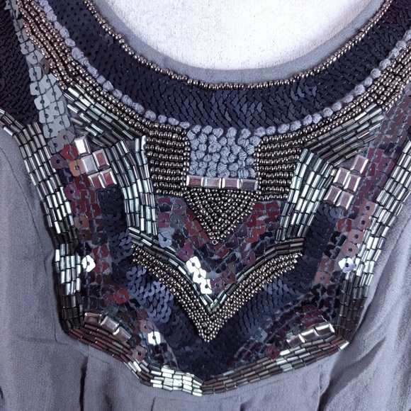 @ Banana Republic sz 10 Shift Grey Beaded Dress - Picture 3 of 7